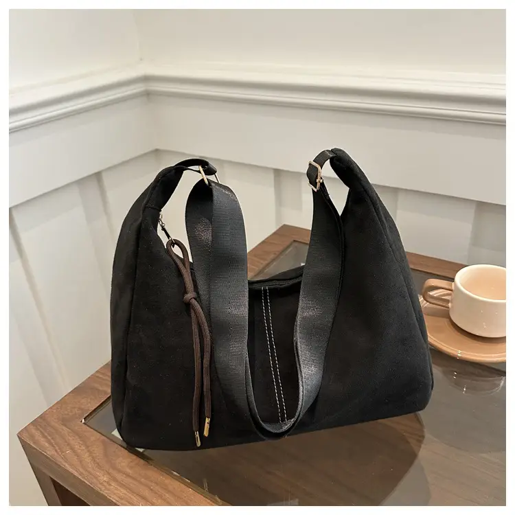 Women's Gold Leather Shoulder Bag Autumn Winter 2024 — feature 22