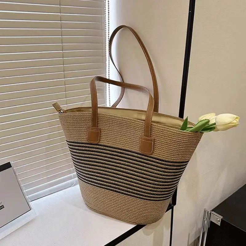 Rattan Straw Bucket Bag Large Capacity Shoulder Bag