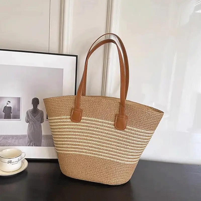 Rattan Straw Bucket Bag Large Capacity Shoulder Bag