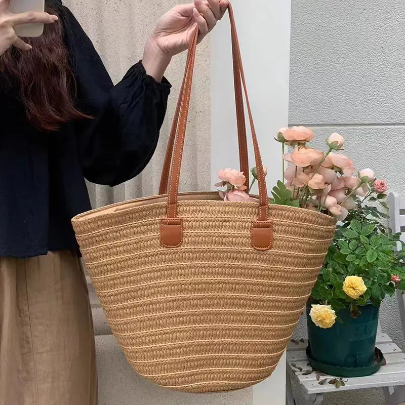 Woven Straw Armpit Bag Large Capacity Beach Use - Image 5