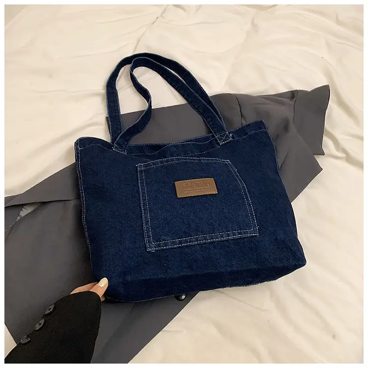 Silver Korean Style Shoulder Bag 2024 — feature 22