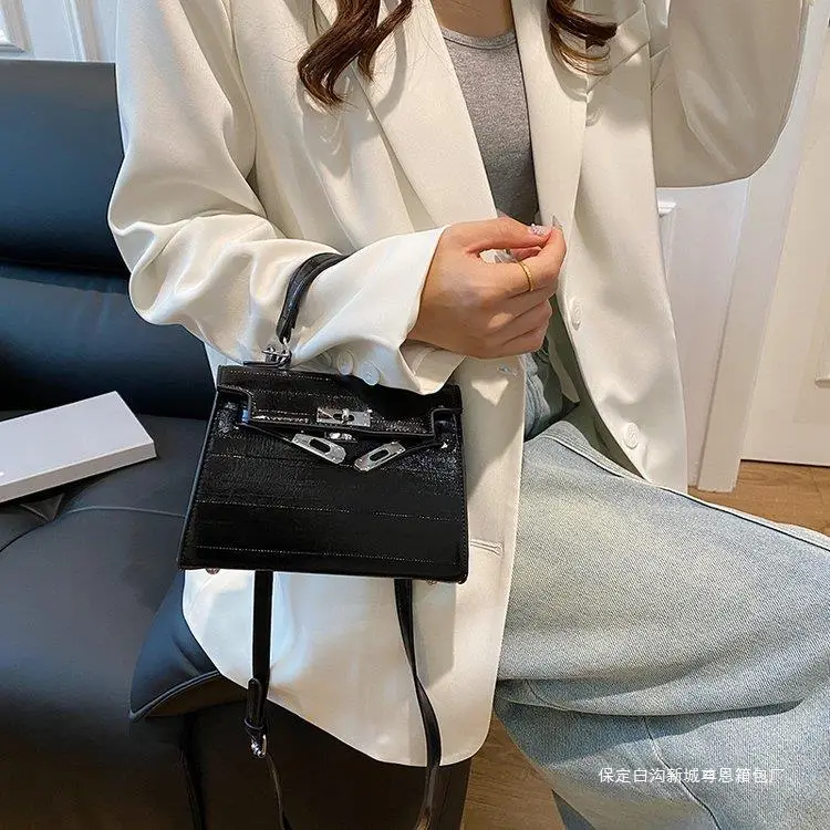 Women Korean Style Shoulder Bag Silver Grey 2025 - Image 3