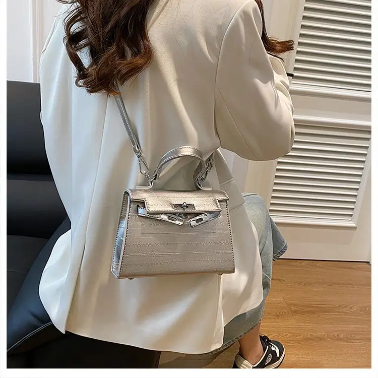 Women Korean Style Shoulder Bag Silver Grey 2025 — feature 14