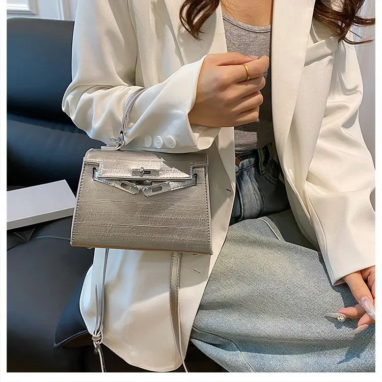 Women Korean Style Shoulder Bag Silver Grey 2025 — feature 15