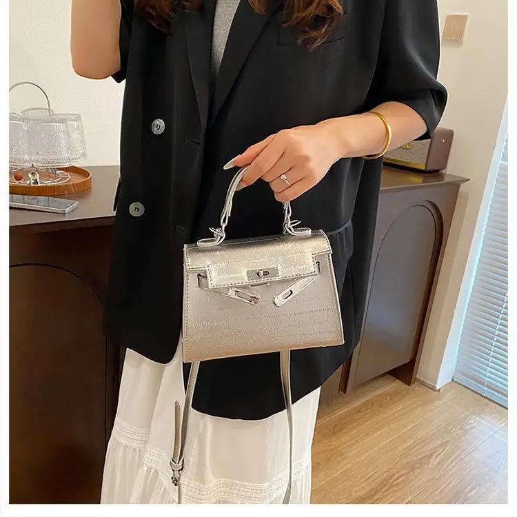 Women Korean Style Shoulder Bag Silver Grey 2025 — feature 17