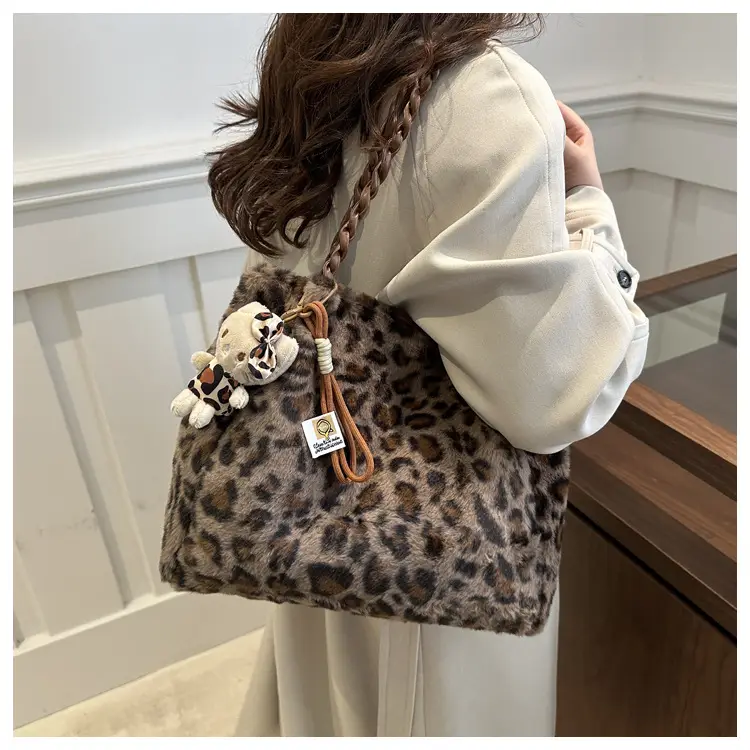 Retro Leopard Print Tote Bag for Women Autumn Winter 2024 — feature 7