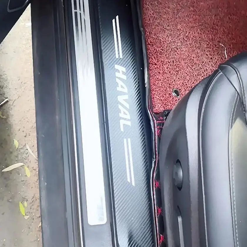 Haval H1M6H6H2H2SH4H5H8H9F5F7F7X Harvard car threshold bar anti-stepping stick door anti-kick pad — feature 9