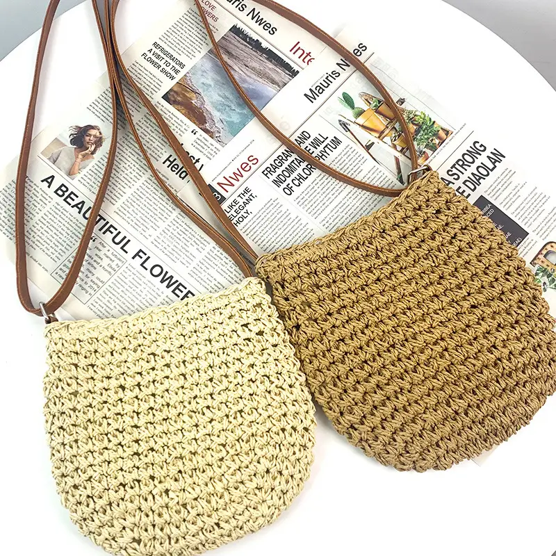 Japanese Straw Shoulder Bag with Zipper Closure Forest Design - Image 3