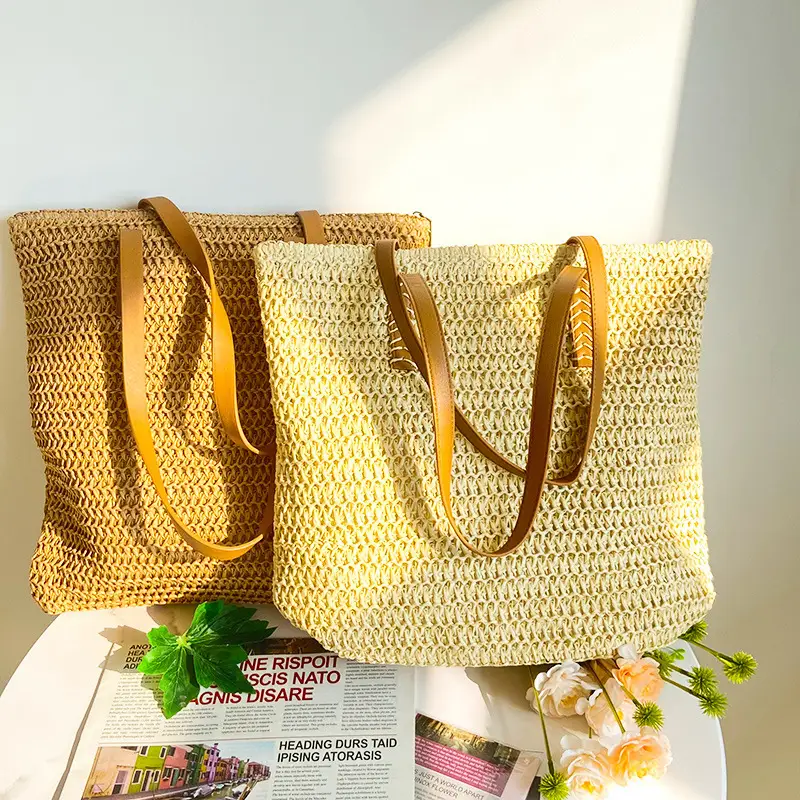 Straw Woven Large Capacity Shoulder Bag - Image 3