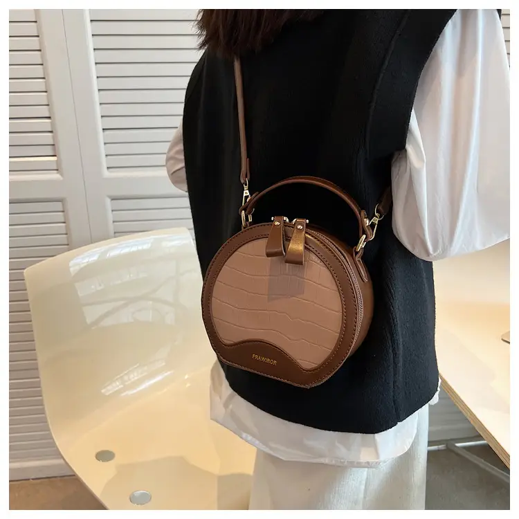 Retro One-Shoulder Crossbody Bag Black White 2025 β feature 22