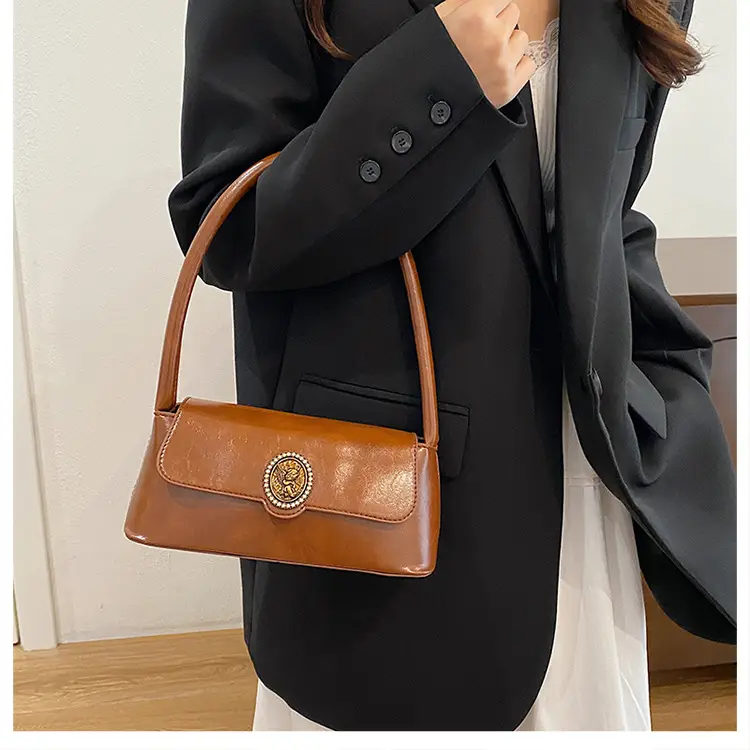 French Retro Brown Shoulder Bag for Women - Image 8