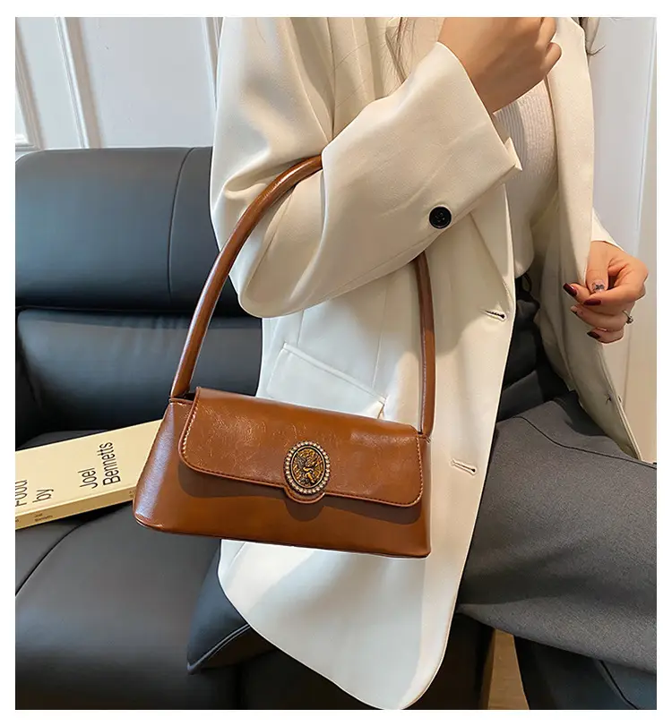 French Retro Brown Shoulder Bag for Women — feature 2