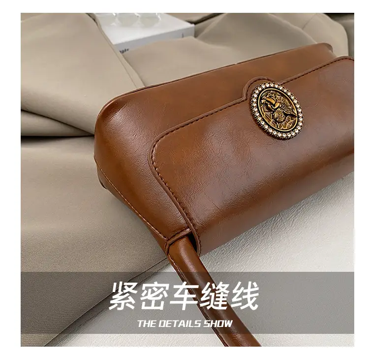 French Retro Brown Shoulder Bag for Women — feature 5
