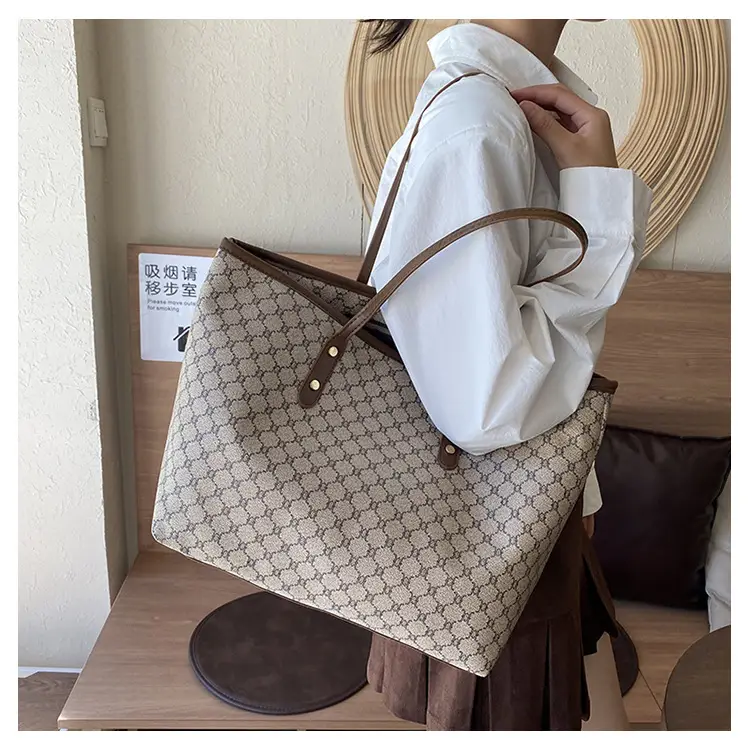 Women Vintage Printed Shoulder Bag Brown 2024 — feature 11