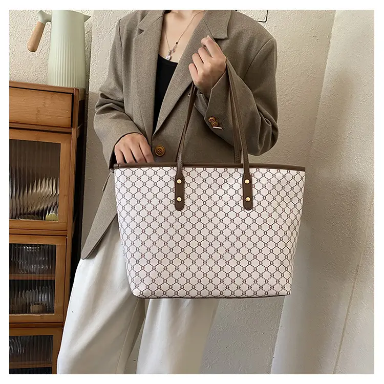 Women Vintage Printed Shoulder Bag Brown 2024 — feature 14
