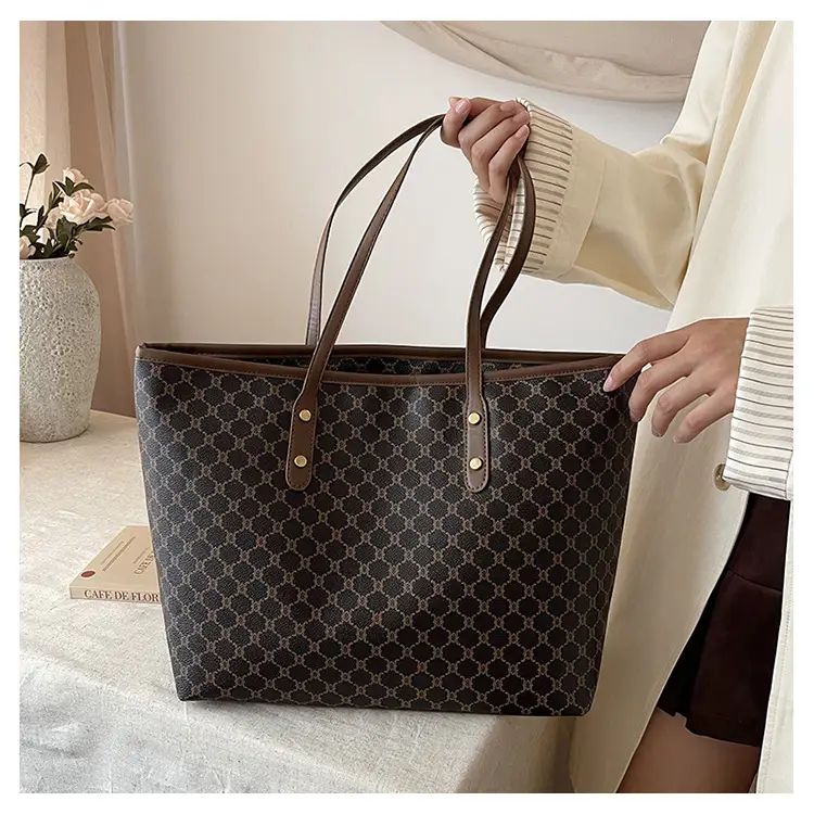 Women Vintage Printed Shoulder Bag Brown 2024 — feature 18