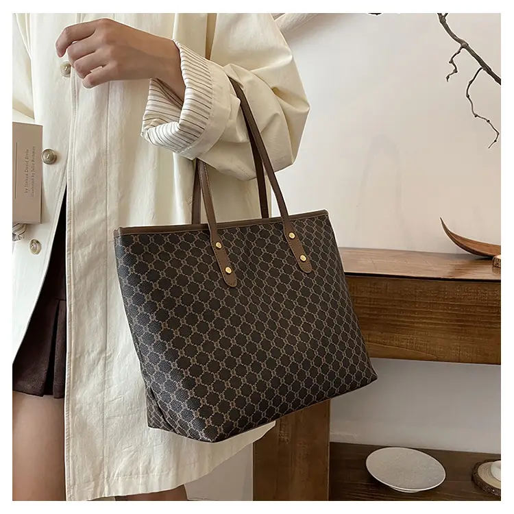 Women Vintage Printed Shoulder Bag Brown 2024 — feature 19