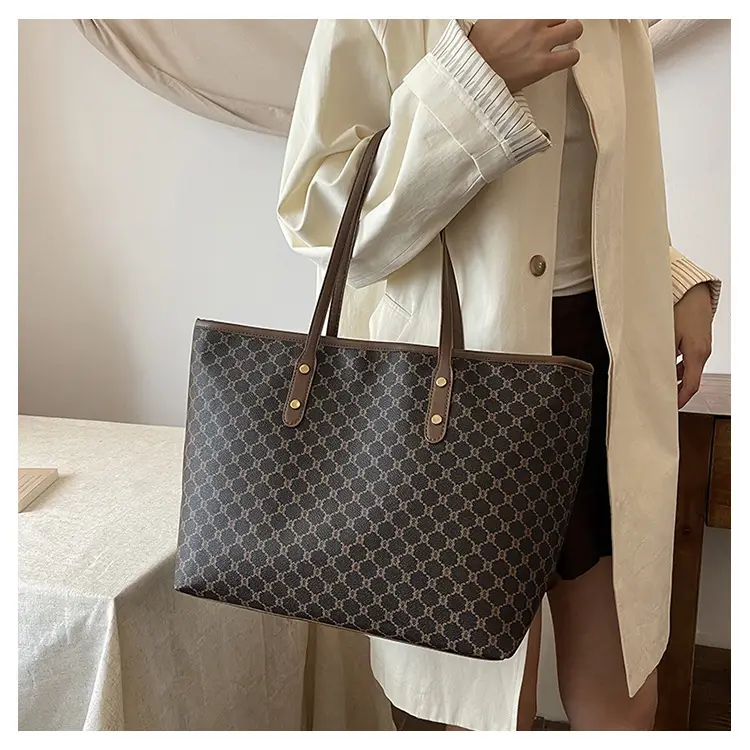 Women Vintage Printed Shoulder Bag Brown 2024 — feature 21