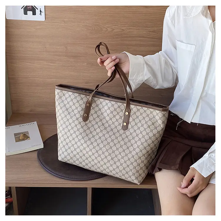 Women Vintage Printed Shoulder Bag Brown 2024 — feature 6