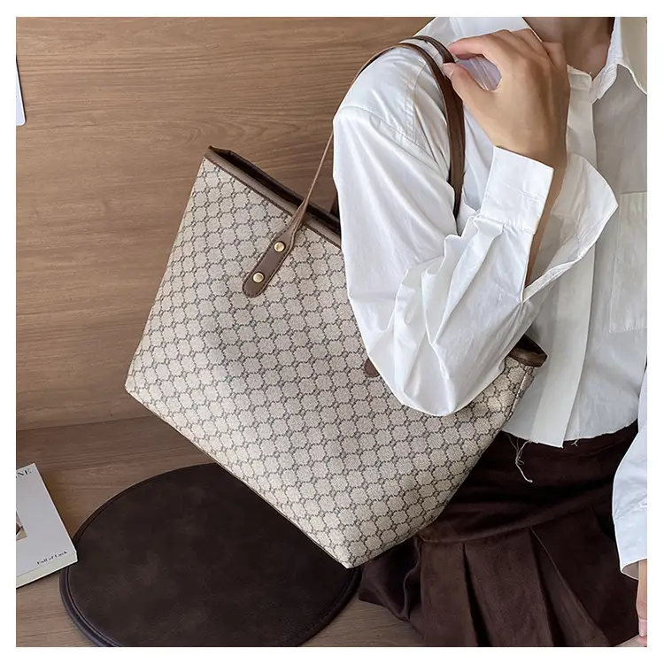Women Vintage Printed Shoulder Bag Brown 2024 — feature 7