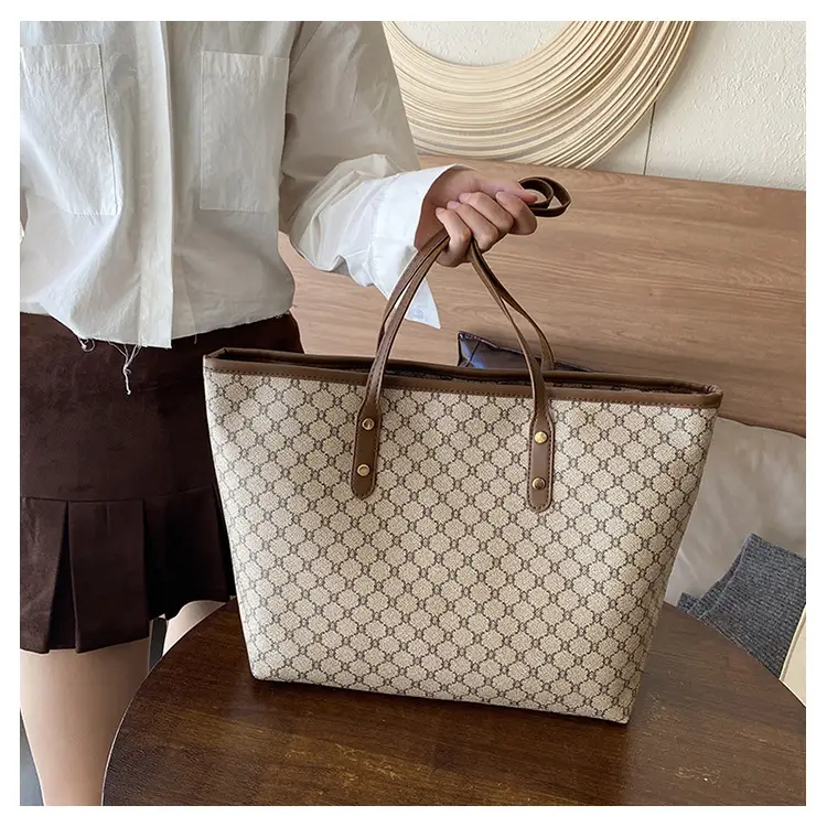 Women Vintage Printed Shoulder Bag Brown 2024 — feature 9