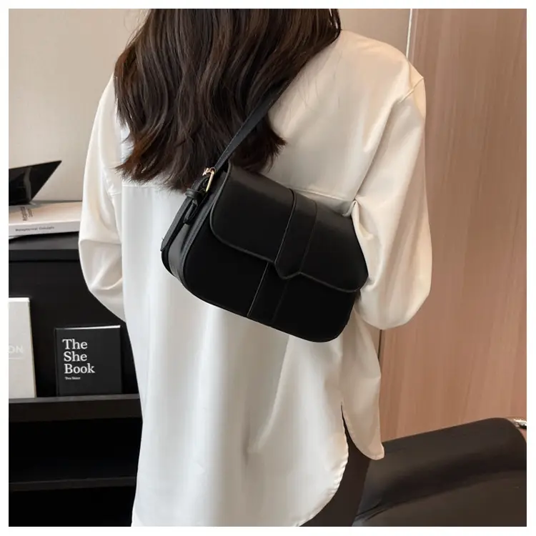 Vintage Saddle Crossbody Bag for Women 2024 — feature 21