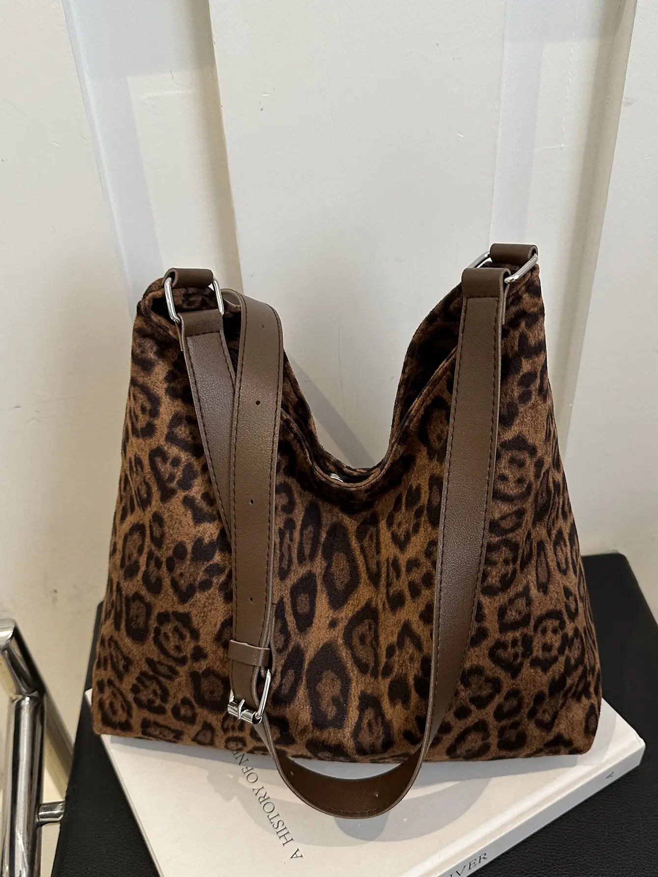 Leopard Print Women's Shoulder Crossbody Bag 2024
