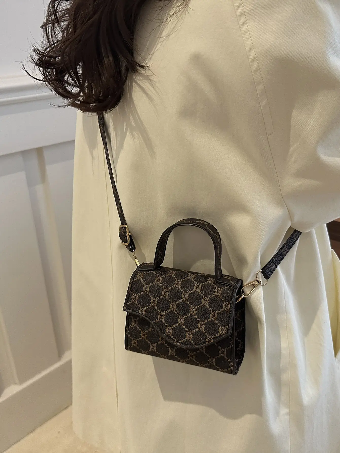 2024 Black GG Pattern Shoulder Bag for Women - Image 6