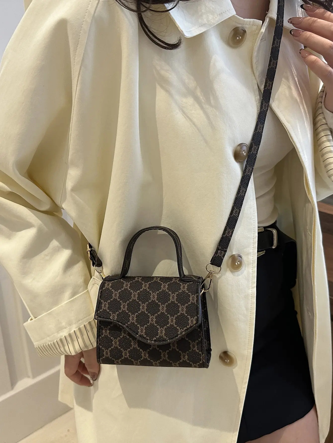 2024 Black GG Pattern Shoulder Bag for Women - Image 7