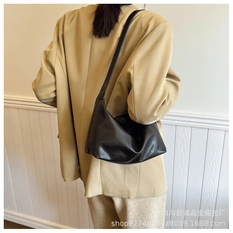 Black Textured Shoulder Crossbody Bag for Women 2026 — feature 14