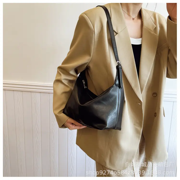 Black Textured Shoulder Crossbody Bag for Women 2026 — feature 15