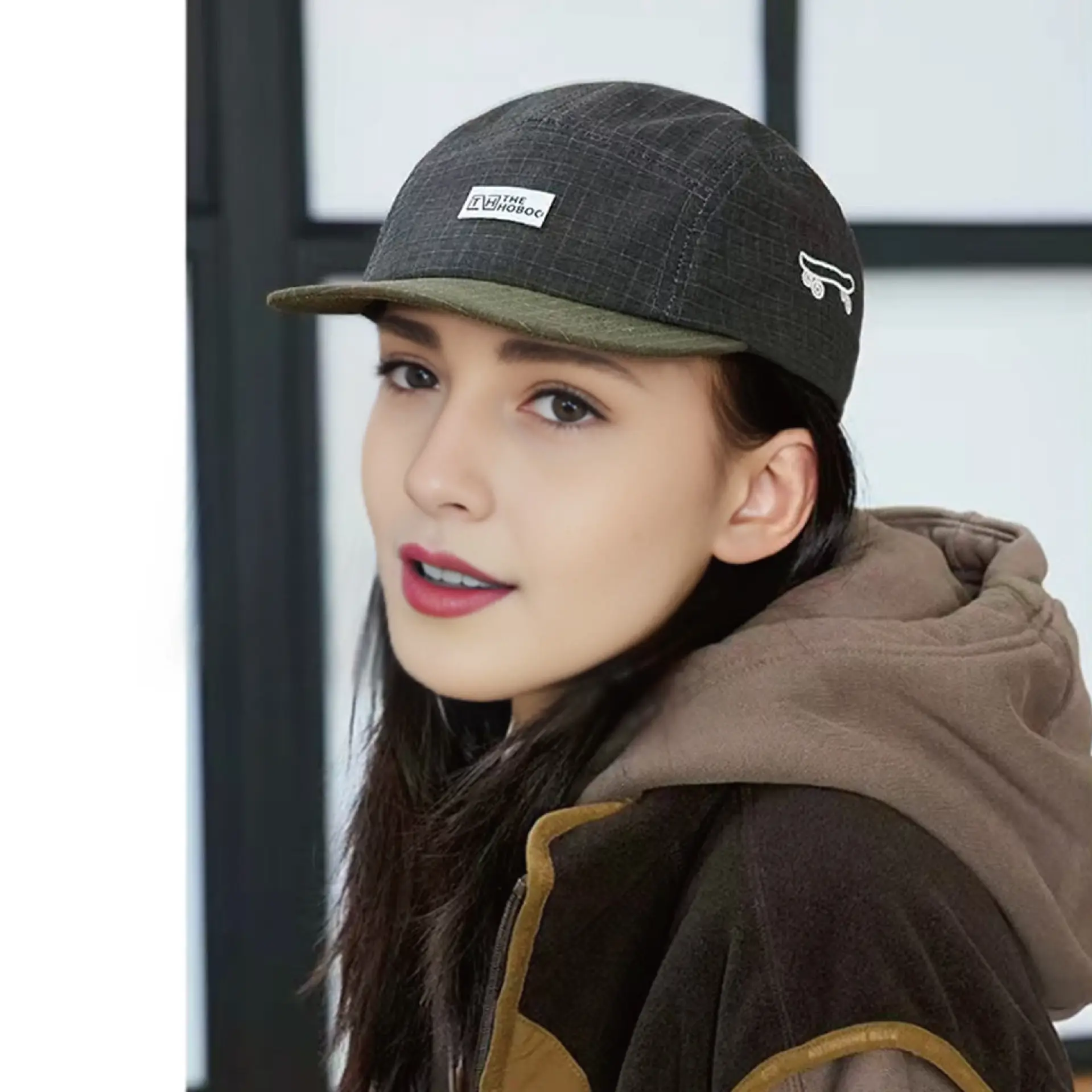Japanese Flat Rim Plaid Cap for Men Summer Skateboard Hat - Image 3