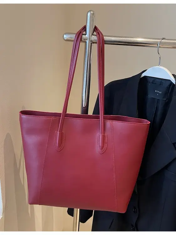 Women's Large Capacity Brown Leather Tote Bag - Image 8