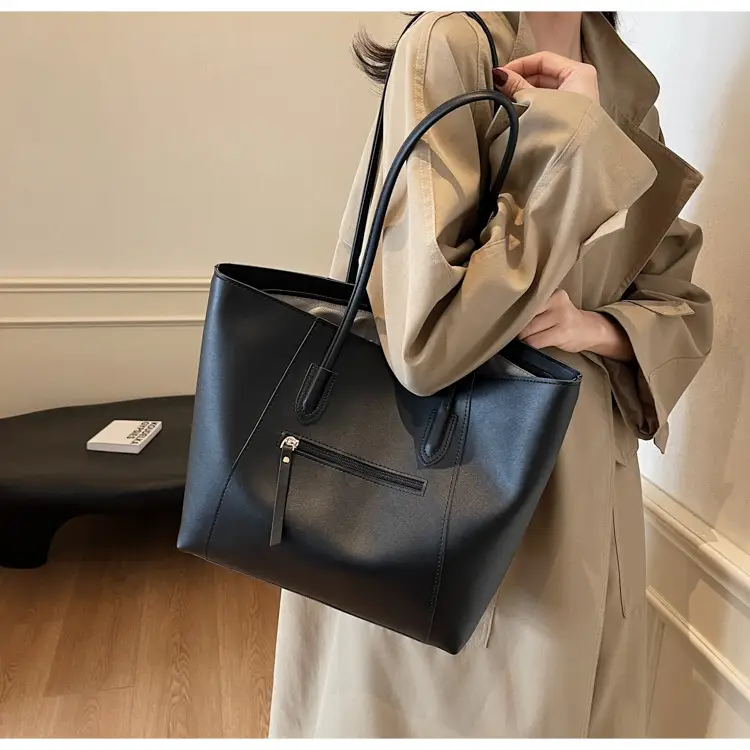Women's Large Capacity Brown Leather Tote Bag — feature 43