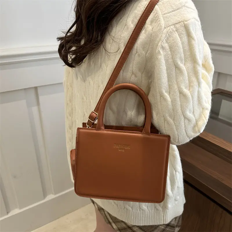 White Square Shoulder Bag for Women 2024 Winter - Image 8