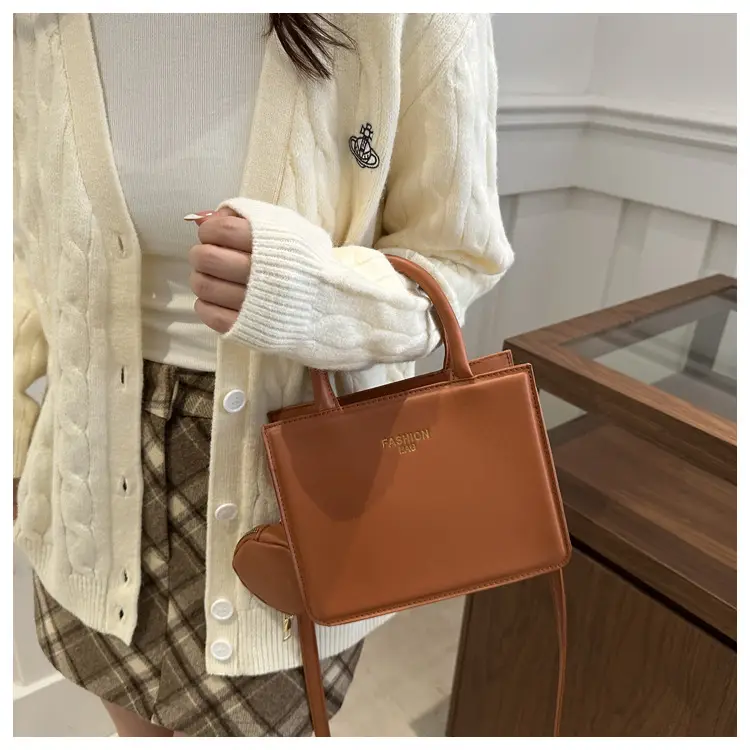 White Square Shoulder Bag for Women 2024 Winter — feature 14