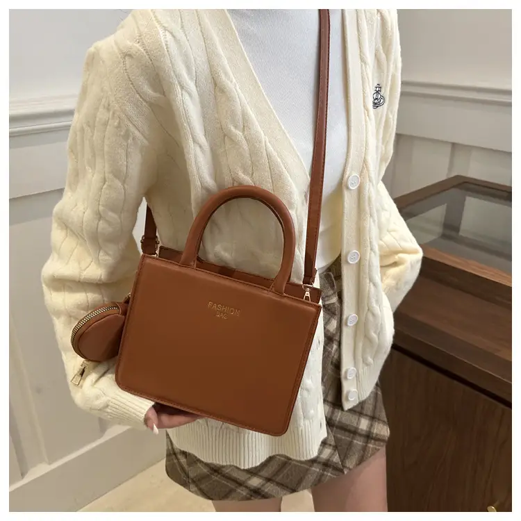 White Square Shoulder Bag for Women 2024 Winter — feature 15