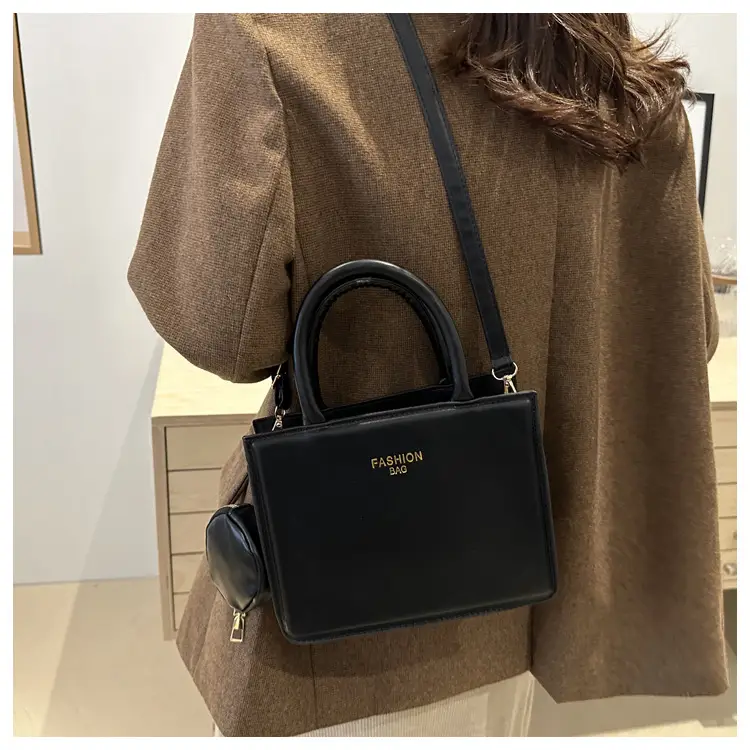 White Square Shoulder Bag for Women 2024 Winter — feature 18