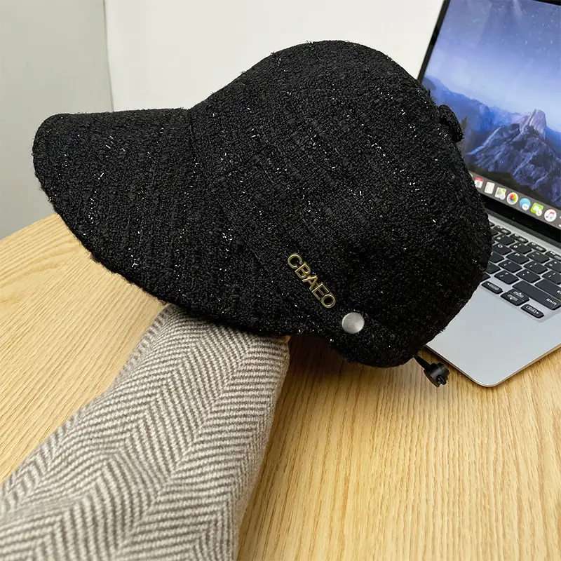 Women's Black Wide Brim Warm Cap 540cm — feature 13