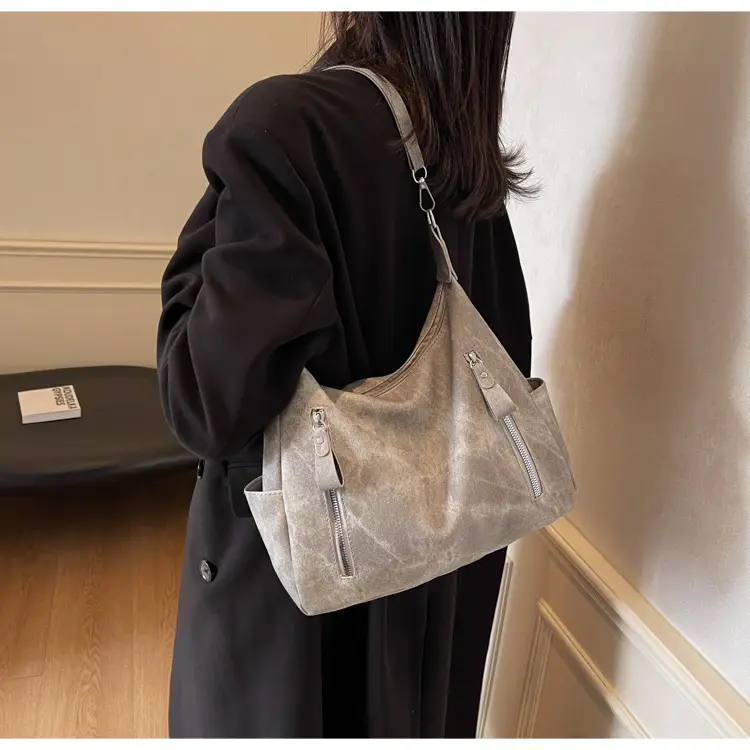 Women's Large Capacity Black Tote Bag with Shoulder Strap — feature 17