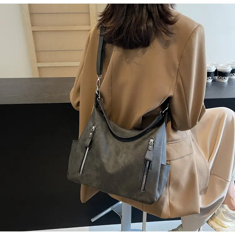 Women's Large Capacity Black Tote Bag with Shoulder Strap — feature 21