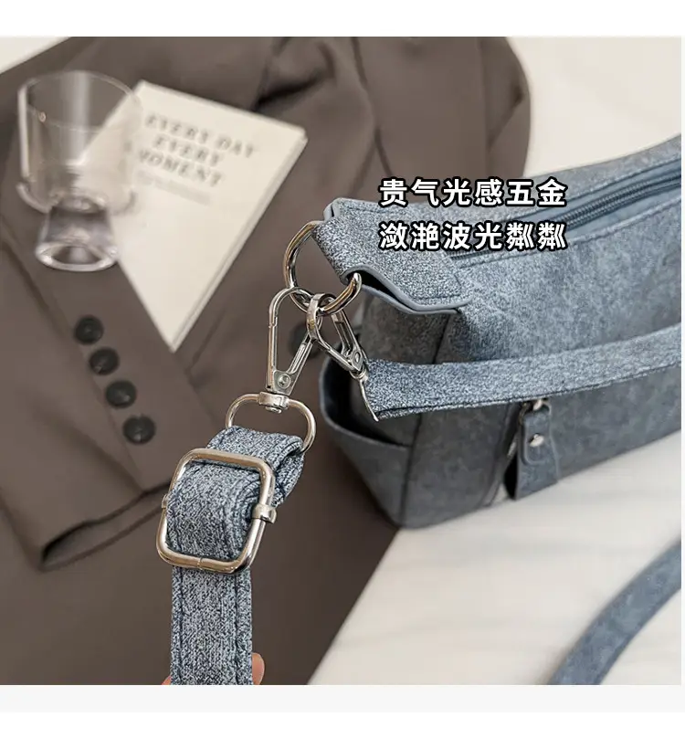 Women's Large Capacity Black Tote Bag with Shoulder Strap — feature 4