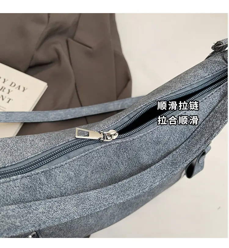 Women's Large Capacity Black Tote Bag with Shoulder Strap — feature 5