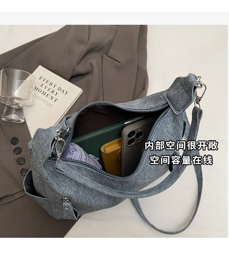 Women's Large Capacity Black Tote Bag with Shoulder Strap — feature 9