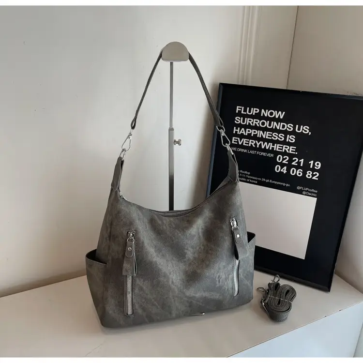 Women's Large Capacity Black Tote Bag with Shoulder Strap