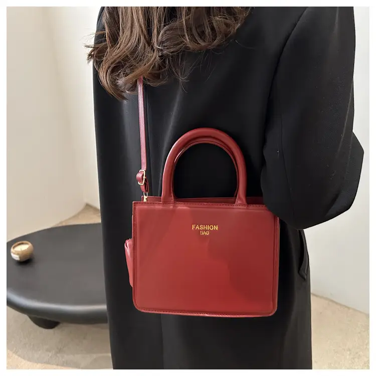 White Square Shoulder Bag with Gold Embroidery 2024 — feature 15