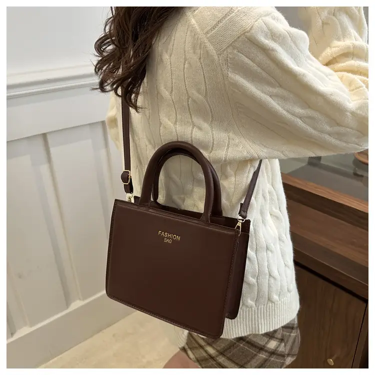 White Square Shoulder Bag with Gold Embroidery 2024 — feature 22