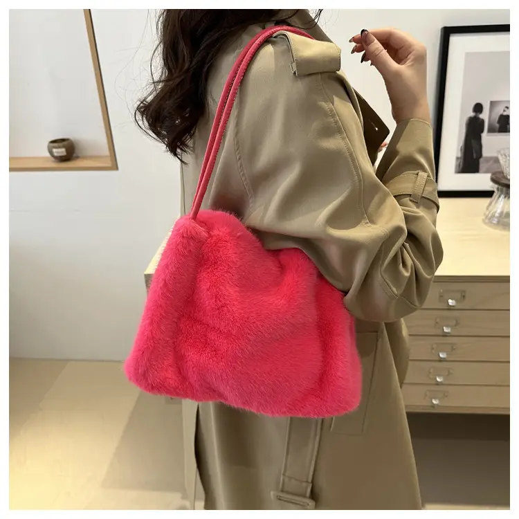 Black Plush Shoulder Bag for Women Autumn 2024 — feature 16
