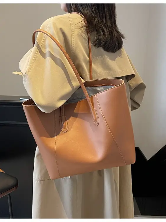 Women's Large Capacity Brown Leather Tote Bag