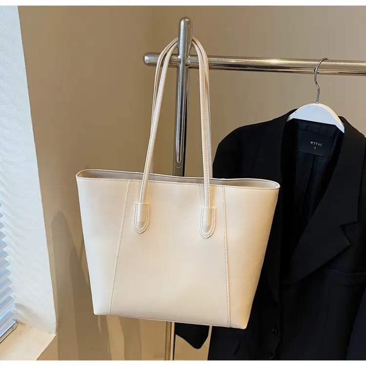 Women's Large Capacity Brown Leather Tote Bag — feature 11